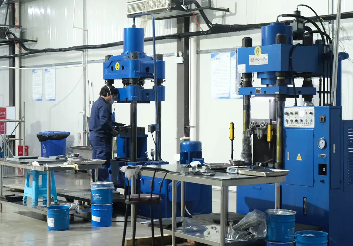 Batch record and traceability documentation for a SENTHAI carbide production run